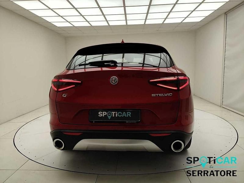 Usata Alfa Romeo Stelvio Business 210 CV (154 kW) 2018 Rosso SUV