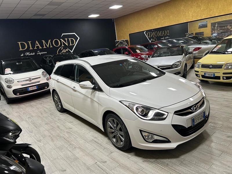 Usata Hyundai i40 Style 136 CV (100 kW) 2013 Bianco Station wagon