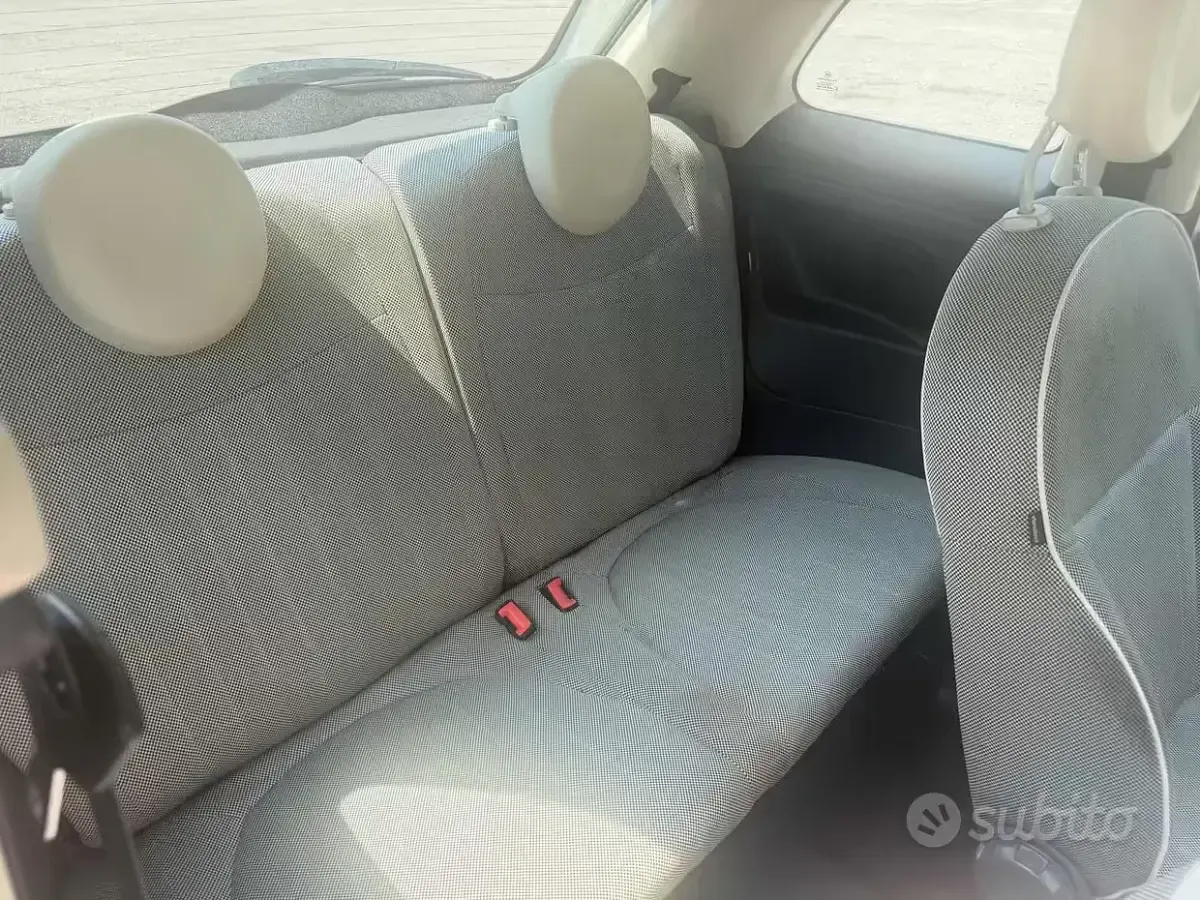 Usata Fiat 500 Lounge 69 CV (50 kW) 2008 Bianco Utilitaria