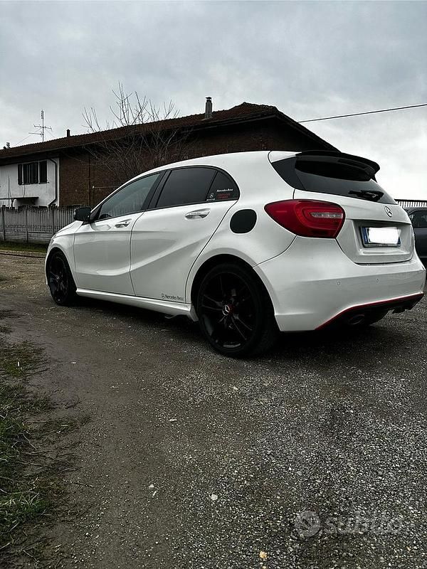 Usata Mercedes A180 122 CV (89 kW) 2016 Bianco Berlina