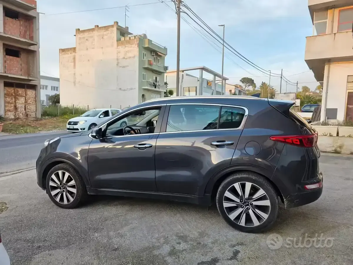 Second-hand Kia Sportage GT-Line 115 CP (84 kW) 2017 Gri SUV