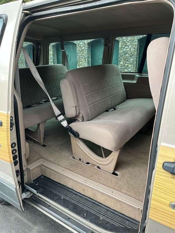 Usata Ford Aerostar 135 CV (99 kW) 1995 Beige Monovolume