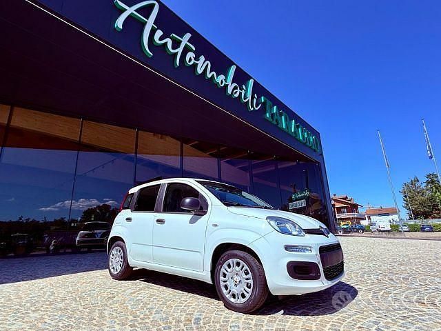 Bianco Nuova 2025 Fiat Panda Due volumi | 13.500 € (Buon prezzo) - Immagine 1/4