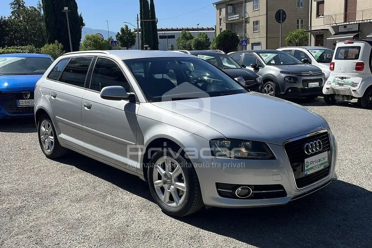 Usata Audi A3 Sportback Ambiente 105 CV (77 kW) 2011 Gray Utilitaria