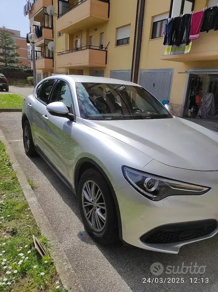 Usata Alfa Romeo Stelvio 160 CV (117 kW) 2019 Grigio SUV