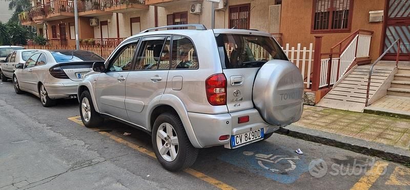 Usata Toyota RAV4 2005 Grigio SUV