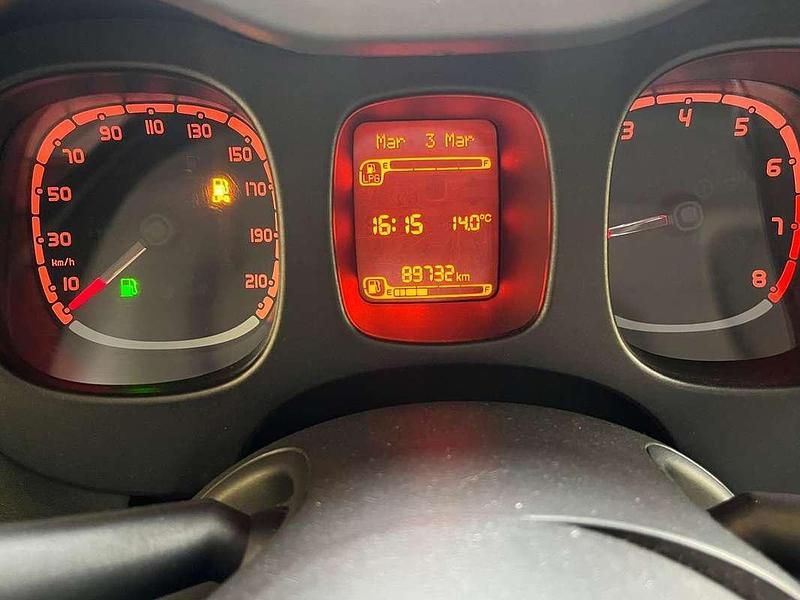 Usata Fiat Panda Lounge 69 CV (50 kW) 2018 Grigio Utilitaria