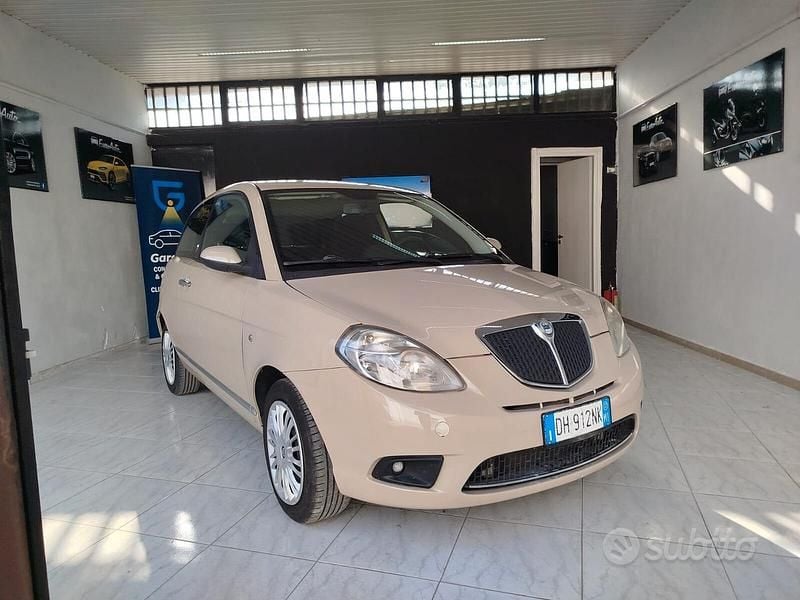 Usata Lancia Ypsilon 95 CV (69 kW) 2007 Marrone Utilitaria