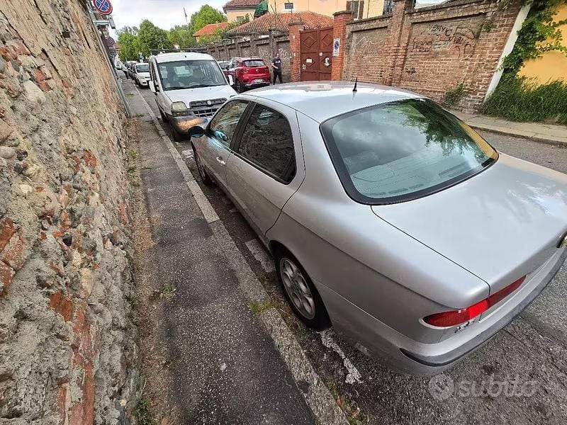 Usata Alfa Romeo 156 155 CV (114 kW) 1999 Grigio Berlina
