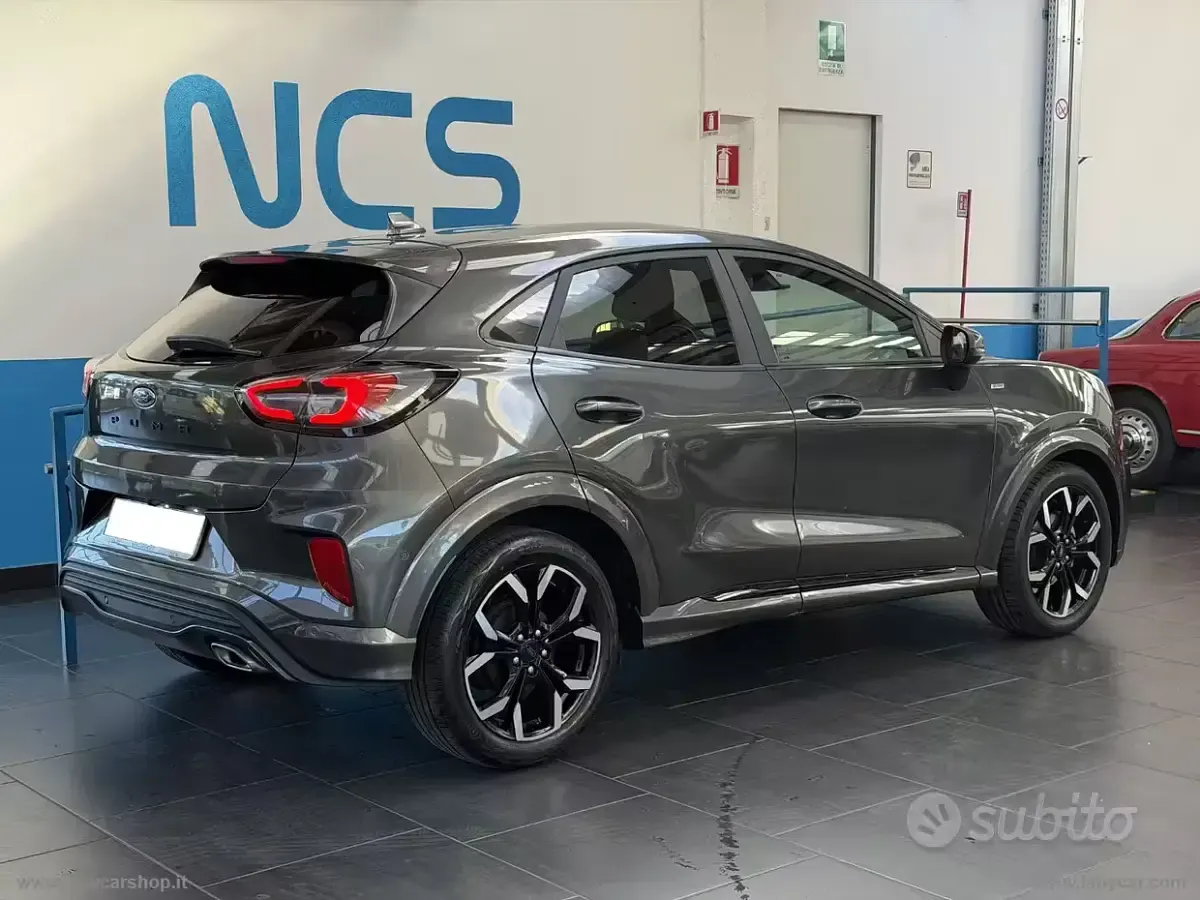 Usata Ford Puma ST 125 CV (91 kW) 2024 Grigio SUV