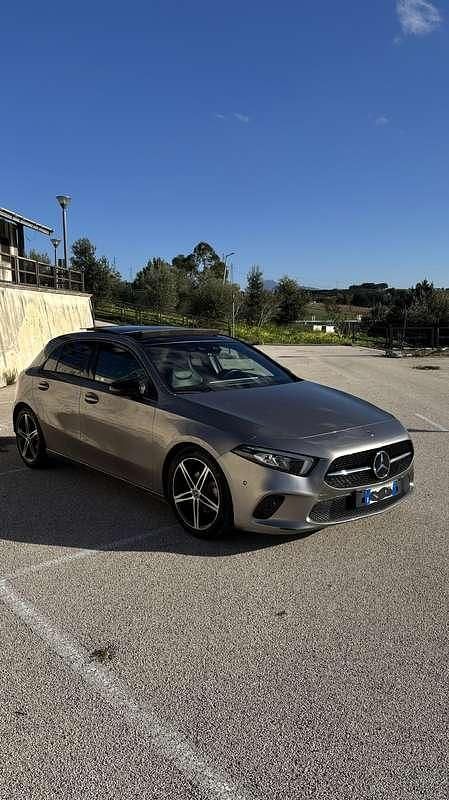 Usata Mercedes A180 Premium 116 CV (85 kW) 2021 Berlina