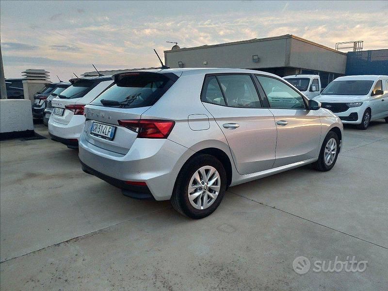 Usata Skoda Fabia Ambition 80 CV (58 kW) 2023 Grigio Utilitaria