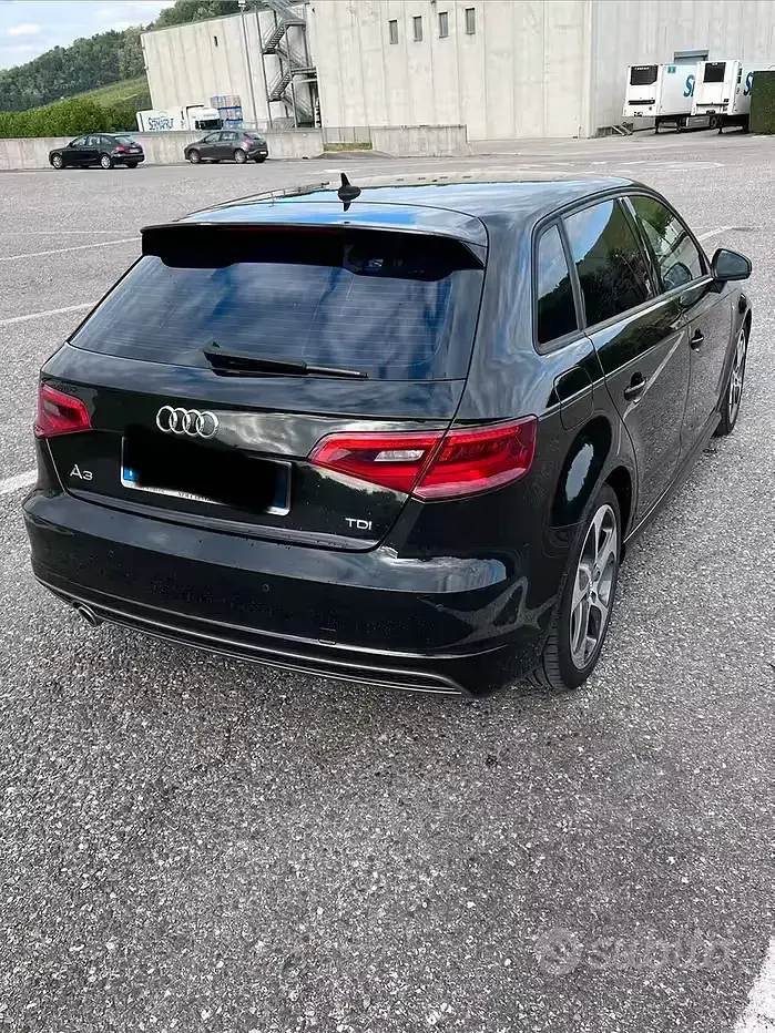 Usata Audi A3 S-Line 116 CV (85 kW) 2017 Nero Berlina