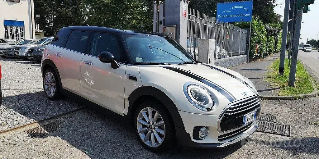 Usata Mini Cooper D Clubman Business 150 CV (110 kW) 2017 Bianco Station wagon