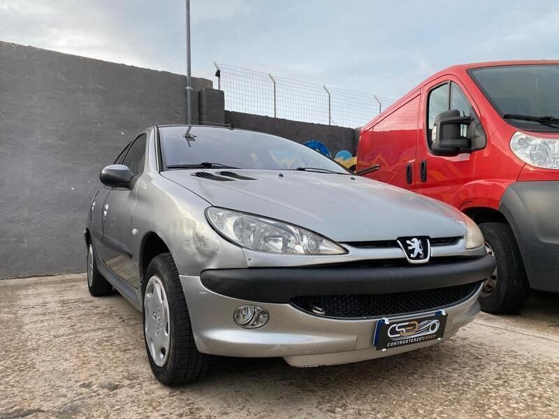 Grigio Usata 2003 Peugeot 206 Due volumi | 2900 € - Immagine 1/4