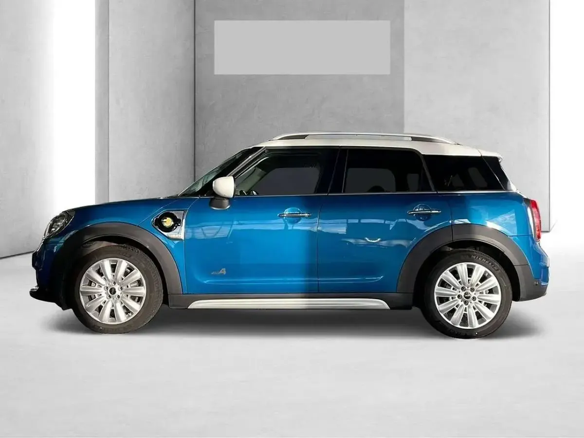 Usata Mini Cooper Countryman Hype 136 CV (100 kW) 2020 Islanda SUV