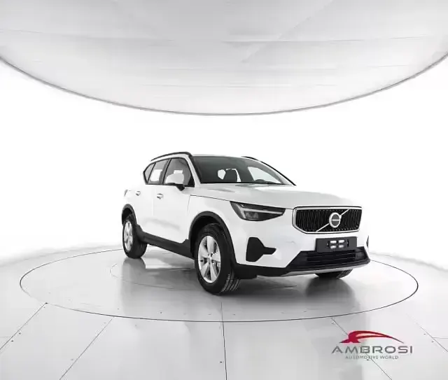 Nuova Volvo XC40 Core 163 CV (119 kW) 2025 Nero SUV