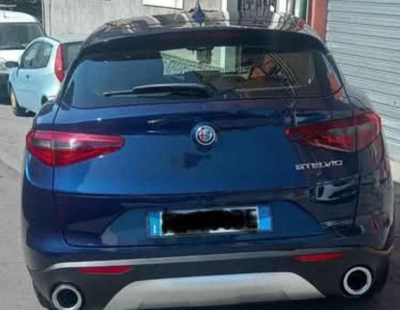 Usata Alfa Romeo Stelvio Tech Edition 160 CV (117 kW) 2019 SUV