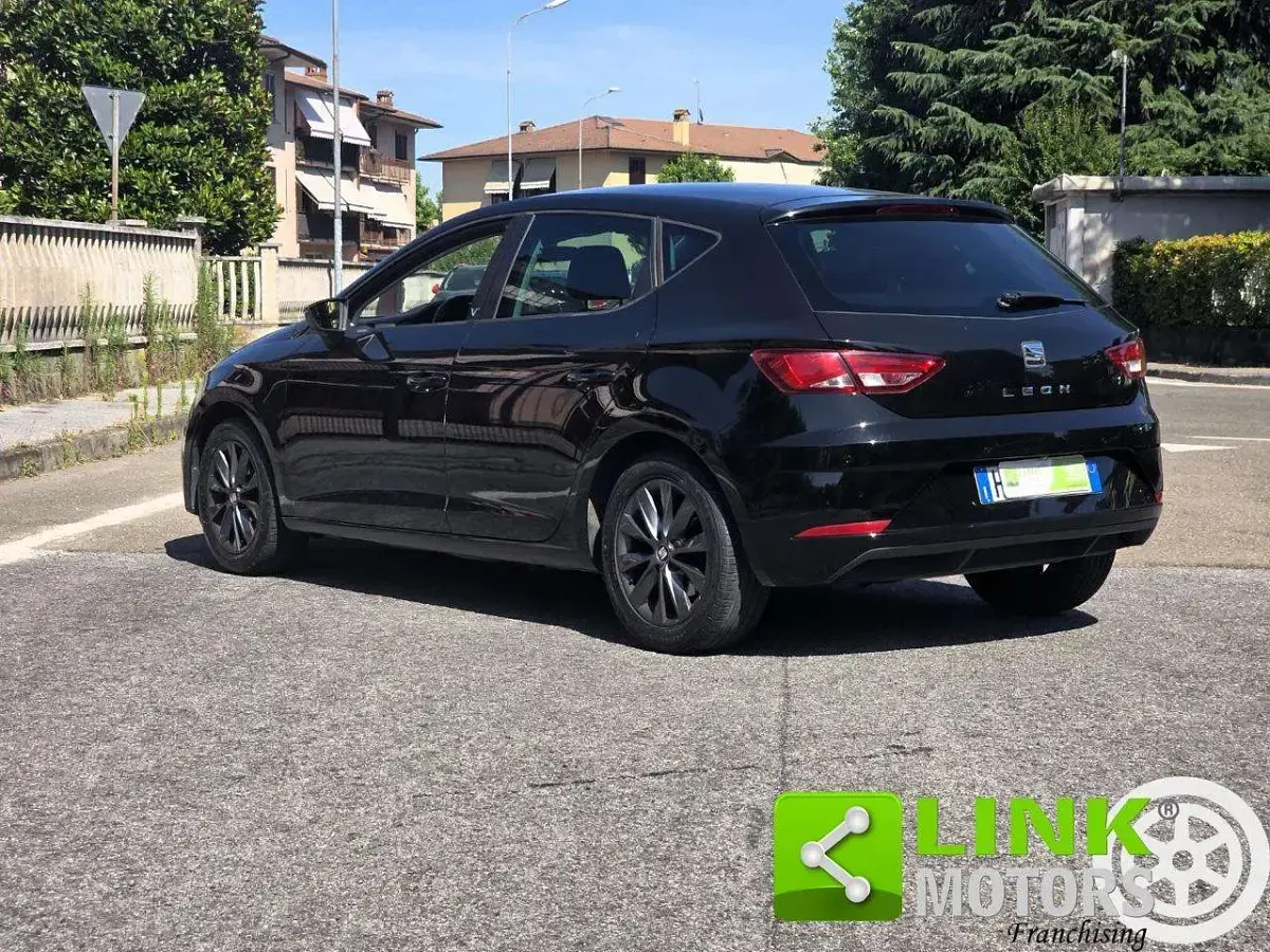 Usata Seat Leon XCELLENCE 131 CV (96 kW) 2019 Nero Berlina