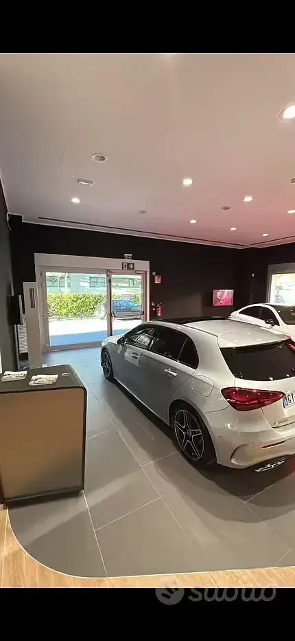 Usata Mercedes A180 136 CV (100 kW) 2025 Grigio Utilitaria