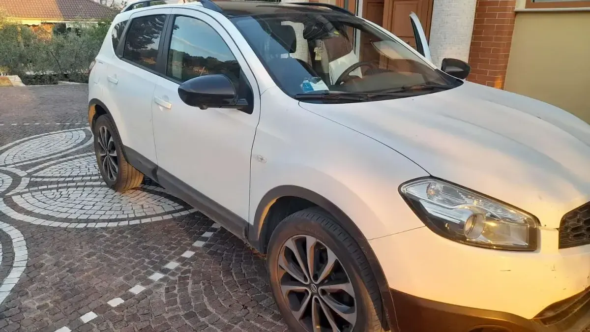 Usata Nissan Qashqai 360º 110 CV (80 kW) 2013 Bianco SUV