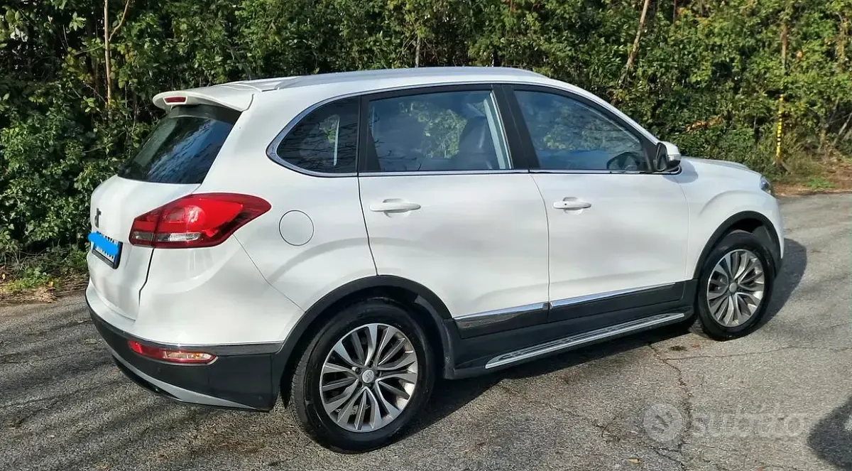 Usata DR DR6 150 CV (110 kW) 2018 Bianco SUV