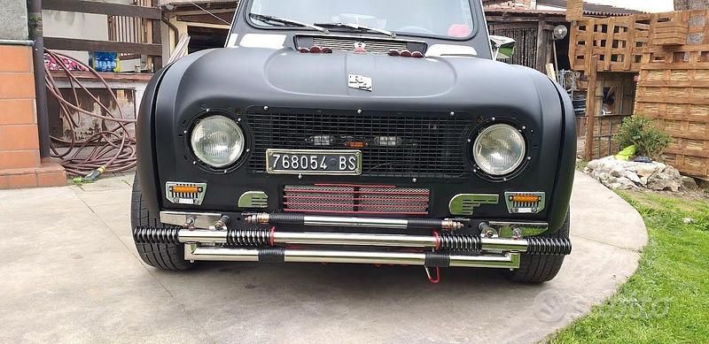 Usata Renault R4 34 CV (25 kW) 1982 Nero Monovolume
