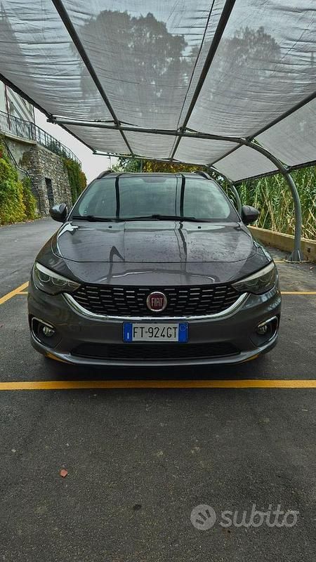 Usata Fiat Tipo Lounge 120 CV (88 kW) 2017 Argento Station wagon