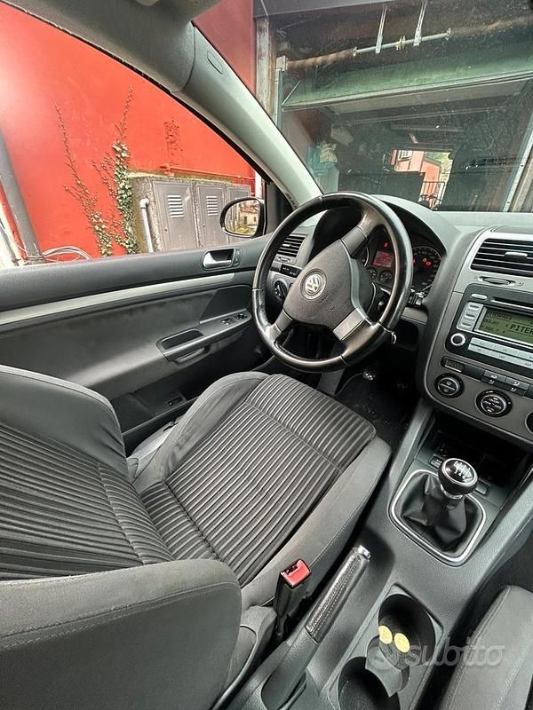 Usata VW Golf V 140 CV (102 kW) 2007 Nero Berlina
