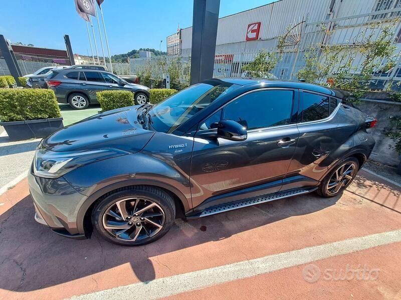 Usata Toyota C-HR Style 184 CV (135 kW) 2020 Grigio SUV