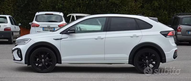 Begagnad VW Taigo R-line 110 HK (80 kW) 2023 Vit SUV
