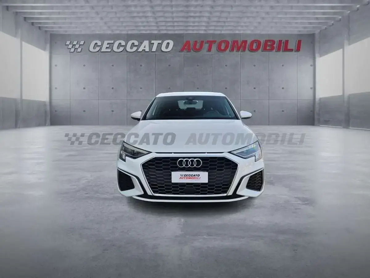 Usata Audi A3 S-Line 116 CV (85 kW) 2024 Bianco Berlina