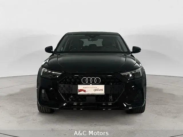 Usata Audi A1 Design 110 CV (80 kW) 2024 Grigio SUV