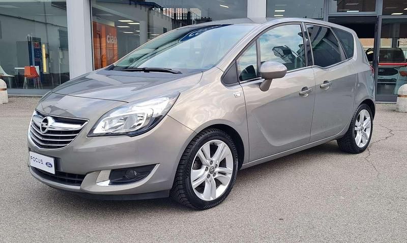 Grigio Usata 2016 Opel Meriva Cosmo Monovolume | 6900 € (Buon prezzo) - Immagine 1/4