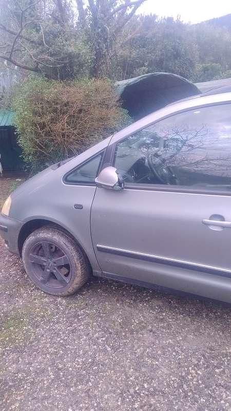 Usata VW Sharan Comfortline 110 CV (80 kW) 2005 Grigio Monovolume