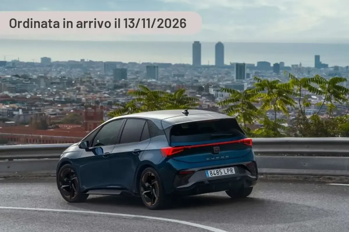 Nuova Cupra Born VZ 88 kW (121 CV) 2026 Argento Utilitaria