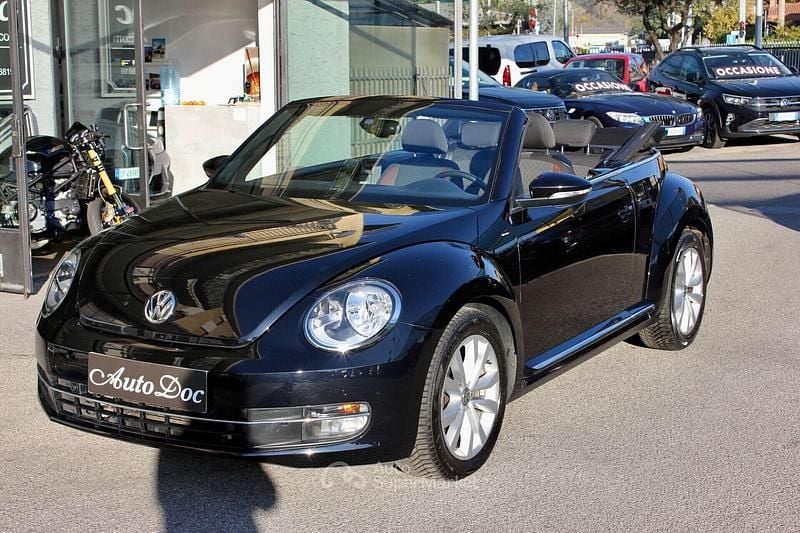 Usata VW Beetle Cabriolet 105 CV (77 kW) 2016 Nero Cabrio