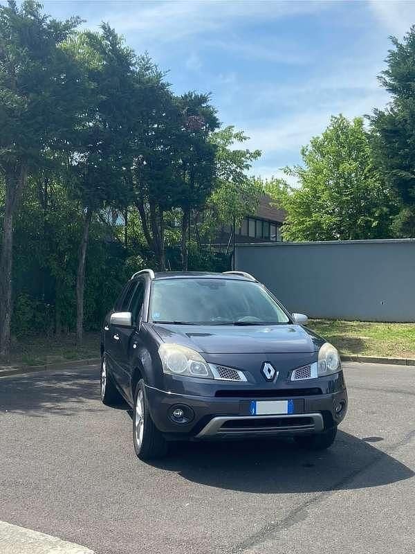 Usata Renault Koleos Bose Edition 150 CV (110 kW) 2011 Grigio SUV