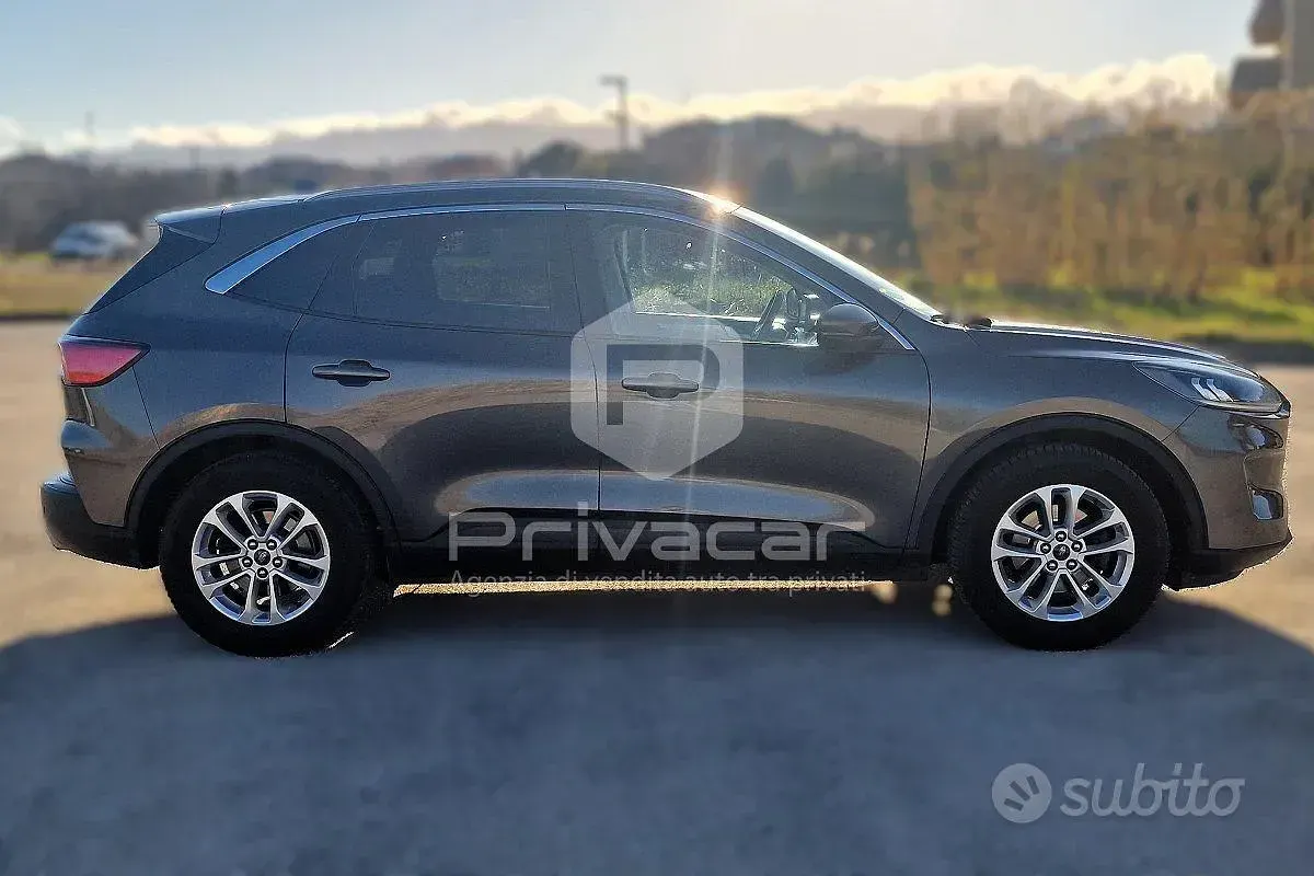 Occasion Ford Kuga Business Edition 120 ch (88 kW) 2021 Gris SUV