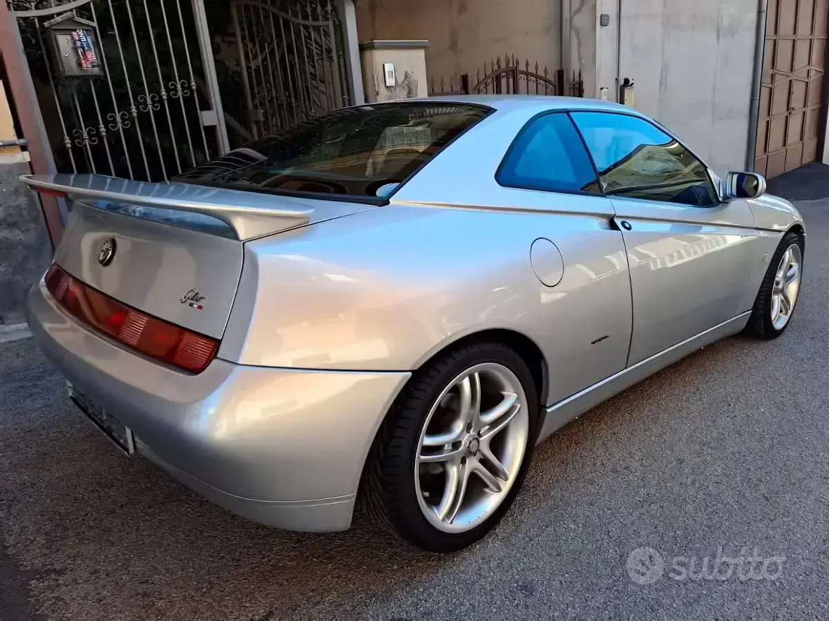 Usata Alfa Romeo GTV 150 CV (110 kW) 1996 Coupé
