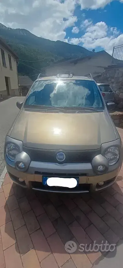 Usata Fiat Panda 4x4 Cross 69 CV (50 kW) 2006 Utilitaria
