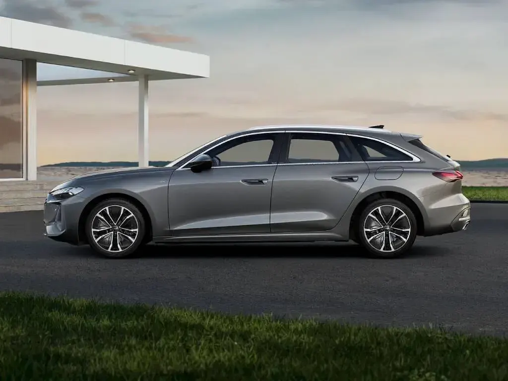 Nuova Audi A5 Advanced 299 CV (219 kW) 2026 Grigio chronos metallizzato Station wagon