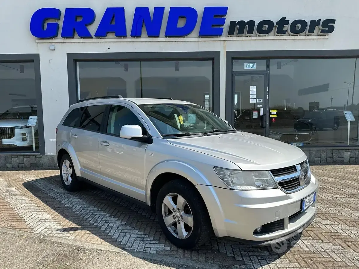 Usata Dodge Journey SXT 140 CV (102 kW) 2010 SUV