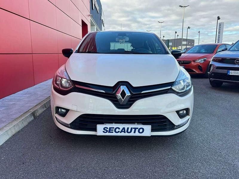 Usata Renault Clio V 90 CV (66 kW) 2019 Beige Berlina