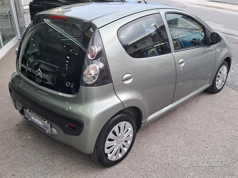 Usata Citroën C1 67 CV (49 kW) 2010 Grigio Utilitaria