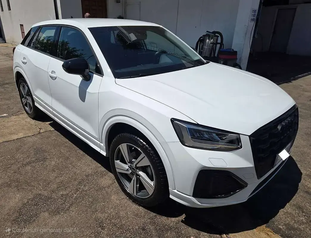 Usata Audi Q2 Ambiente 150 CV (110 kW) 2025 Bianco SUV