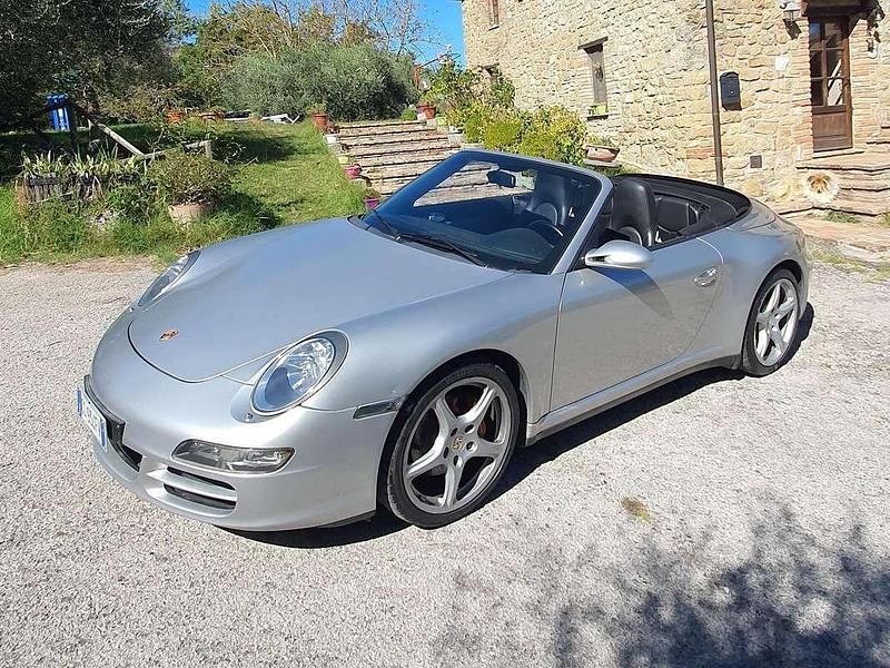 Usata Porsche 997 325 CV (239 kW) 2007 Argento Cabrio