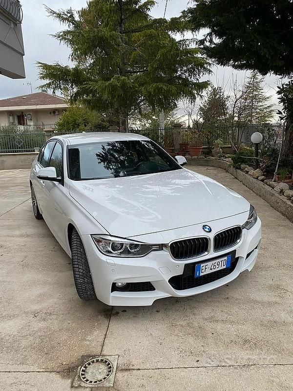 Bianco Usata 2012 BMW 320 M Sport Tre volumi | 12.000 € (Buon prezzo) - Immagine 1/4