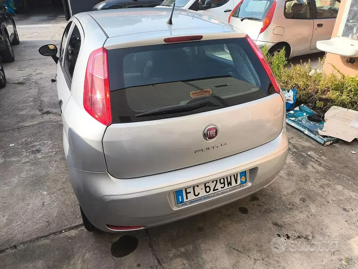 Usata Fiat Grande Punto 69 CV (50 kW) 2016 Utilitaria