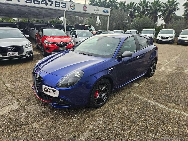 Usata Alfa Romeo Giulietta Quadrifoglio 120 CV (88 kW) 2016 Blu Berlina
